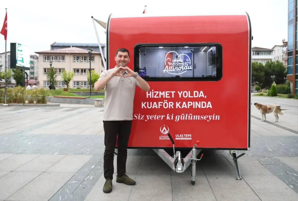 “HİZMET YOLDA, KUAFÖR KAPINDA”